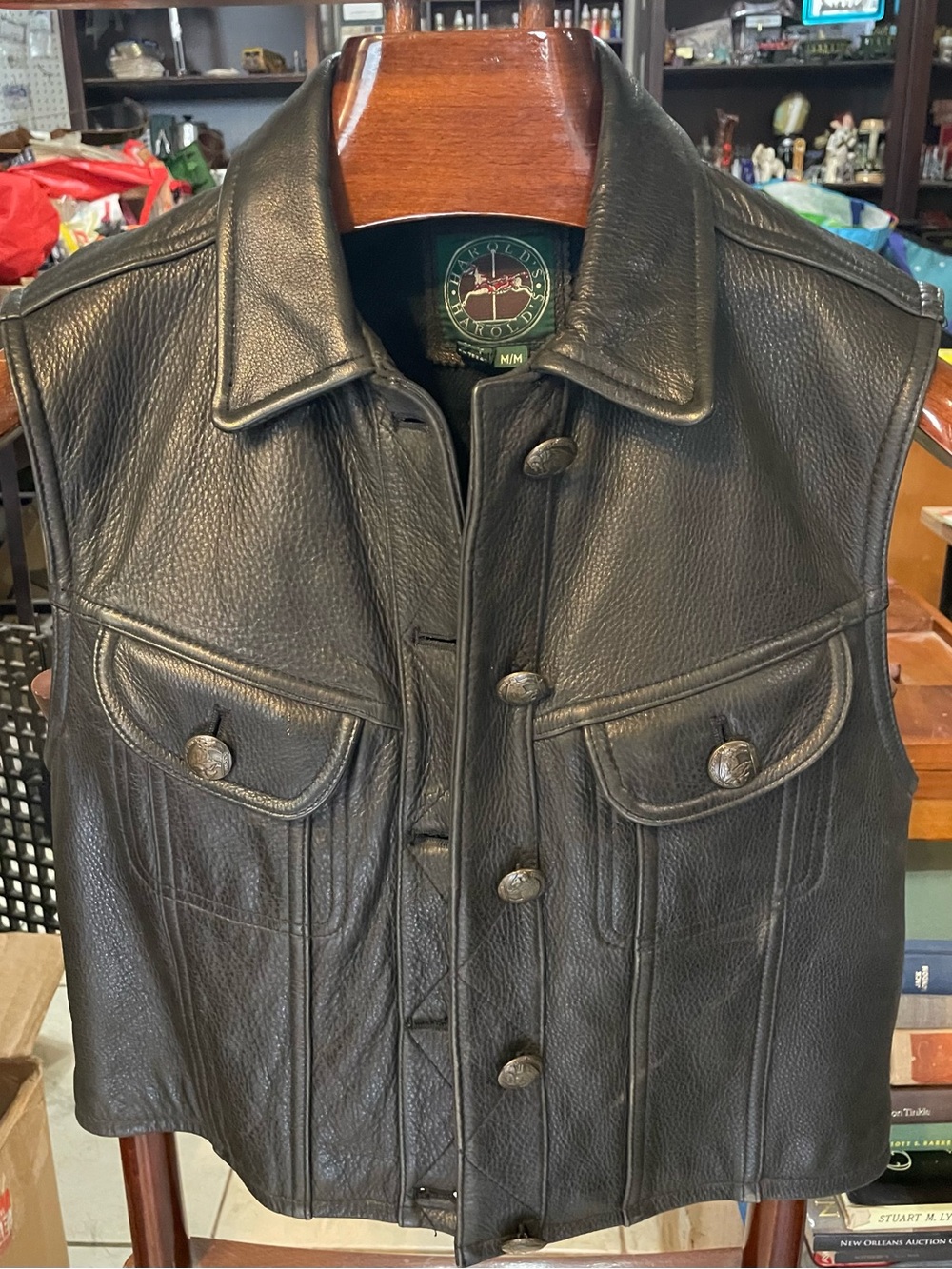 Vintage 90s Harold's Black Pebble-Grain Sleeveless Leather Jacket Button